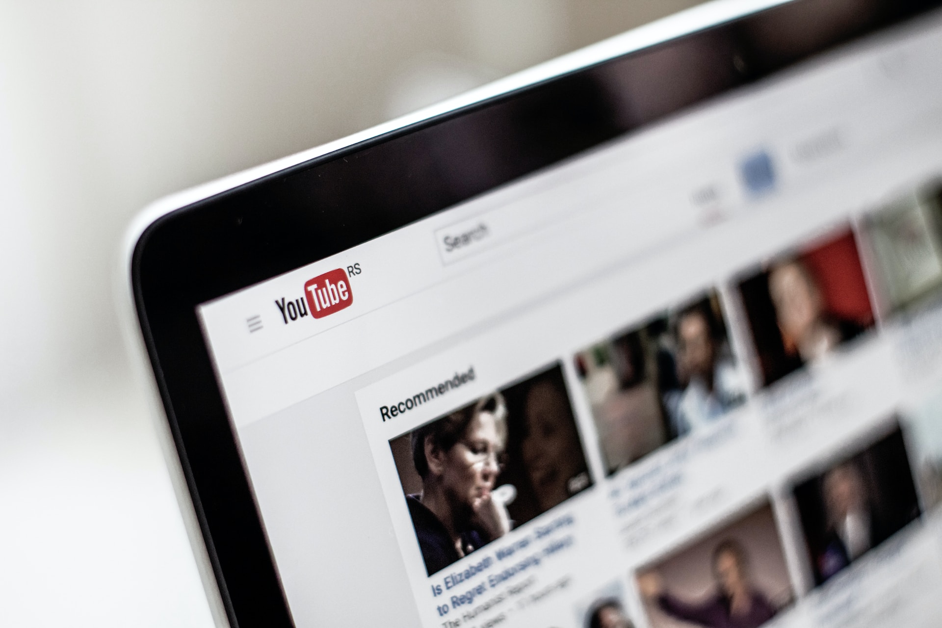 Elements That YouTube Algorithm Loves to See on Your Videos: Learn This After They Buy Youtube Subscribers